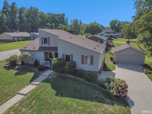 5477 E Timberwood Dr, Newburgh, IN, 47630-3111 | Card Image