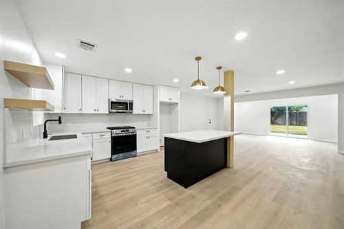 6034 Birchmont Dr, Houston, TX, 77092-2322 | Card Image