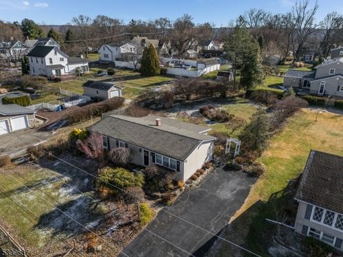 4 James St, Washington, NJ, 07882-2308 | Card Image