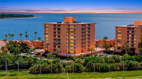 901-7430 Sunshine Skyway Ln S, ST PETERSBURG, FL, 33711-4985 | Card Image