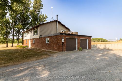 307 County Rd 5, Front Yonge, ON, K0E1R0 | Card Image