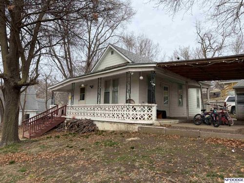 1704 N St, Omaha, NE, 68107-3033 | Card Image