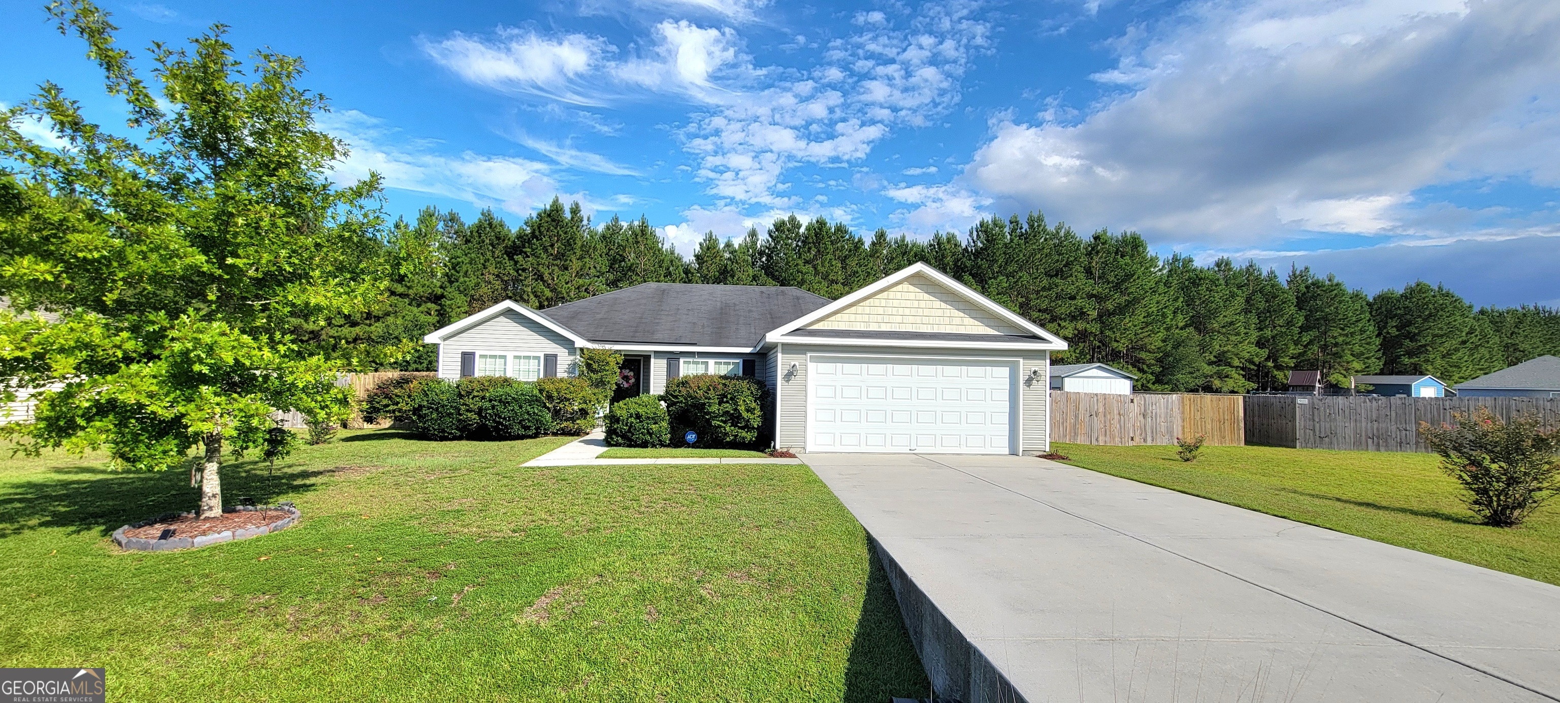 Abigail Cir, Ellabell, GA 31308