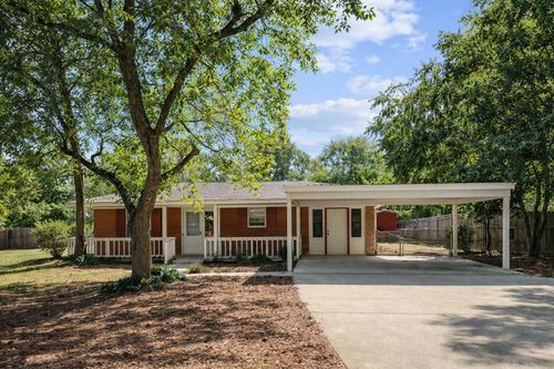 432 Young St, Livingston, TX, 77351-3611 | Card Image