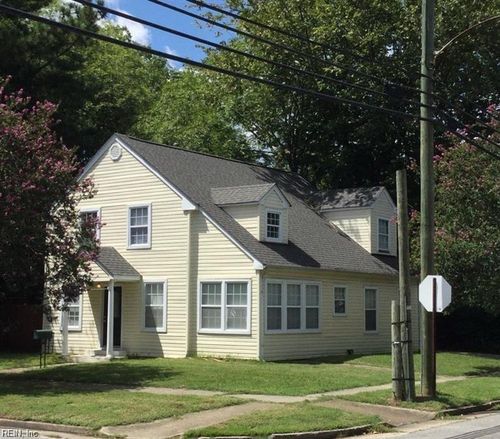 17 Prospect Pkwy, Portsmouth, VA, 23702-2133 | Card Image