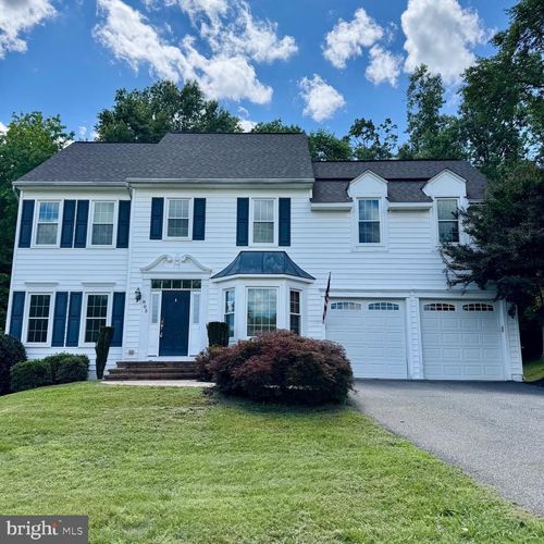 805 Winterberry Dr, FREDERICKSBURG, VA, 22405-2084 | Card Image