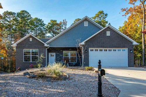 7 Adoracion Pl, Hot Springs Village, AR, 71909-7884 | Card Image