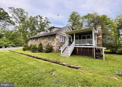 22770 Duffey Ln, MIDDLEBURG, VA, 20117-3261 | Card Image