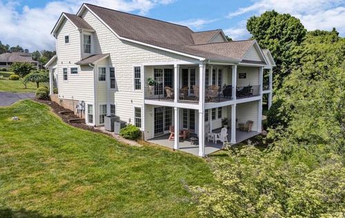 214 Summerwind Dr, Union Hall, VA, 24176-4142 | Card Image