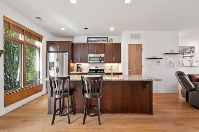 1840 Merriman Way, Townhouse with 2 bedrooms, 3 bathrooms and 2 parking in Pittsburgh PA | Image 8