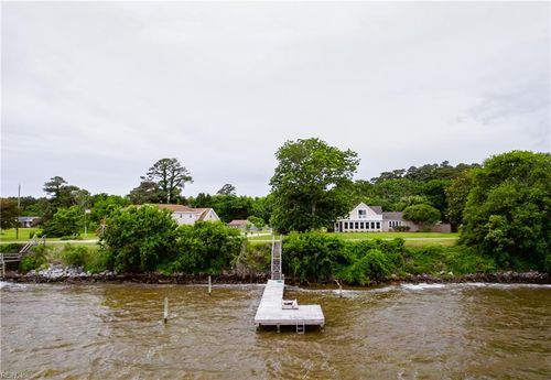 1115 Waterlily Rd, Coinjock, NC, 27923-9746 | Card Image