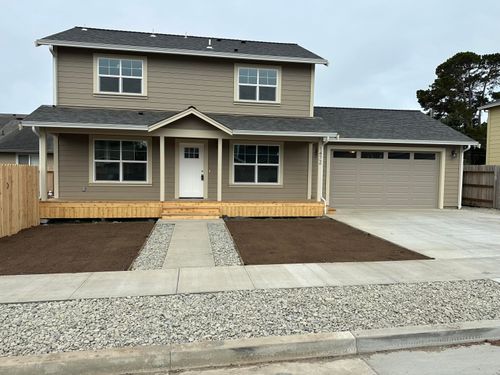 1472 Gavin Ln, McKinleyville, CA, 95519-4401 | Card Image