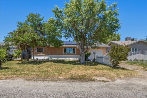 6812 Helton, Winton, CA, 95388 | Card Image