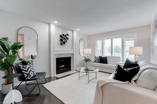 4-1509 Upper Middle Rd, Burlington, ON, L7P4M5 | Card Image