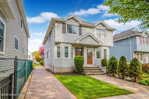 20 Derby Ct, Staten Island, NY, 10302-2601 | Card Image