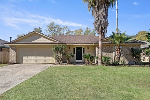 1725 Linns Way, Beaumont, TX, 77706-3151 | Card Image