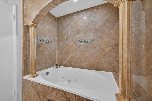 4070 Coltwood Dr, House other with 3 bedrooms, 2 bathrooms and 2 parking in Spring TX | Image 20