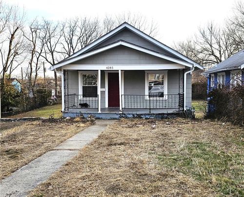 4285 E 61st St, Kansas City, MO, 64130-4622 | Card Image