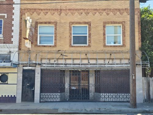 10 S Main St, Lodi, CA, 95240-2935 | Card Image