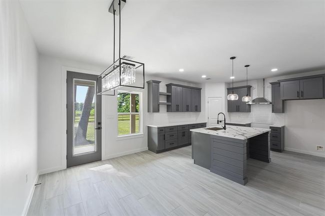 256 Davis Bend Rd, House other with 5 bedrooms, 3 bathrooms and 2 parking in Alvin TX | Image 9