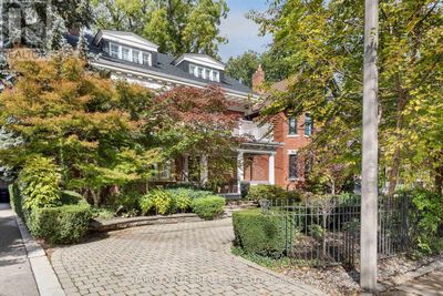 8 Binscarth Rd, House other with 8 bedrooms, 6 bathrooms and 5 parking in Toronto ON | Image 3