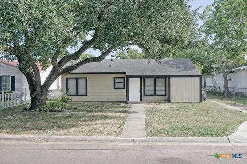 2204 E Colorado St, Victoria, TX, 77901-5709 | Card Image