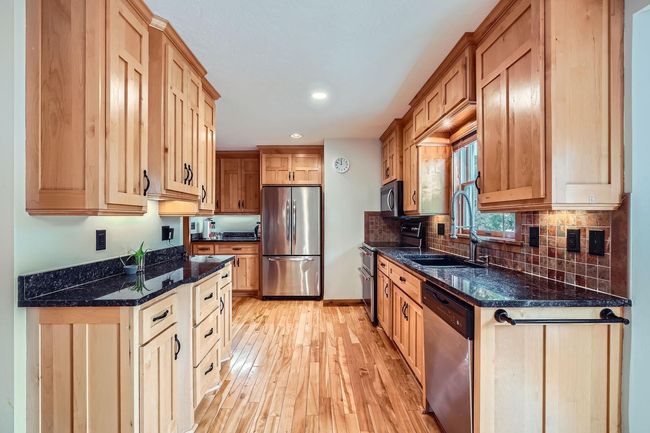 9599 Brookview Cir - Web Quality - 009 - 10 Kitchen.jpg | Image 9