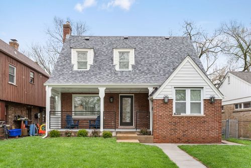 5232 Greenwood St, Skokie, IL, 60077-1520 | Card Image