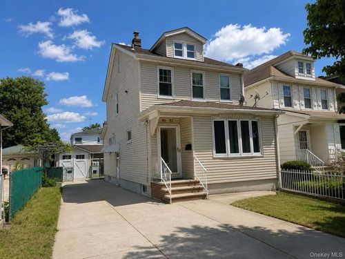 47-21 198th St, Flushing, NY, 11358-3938 | Card Image