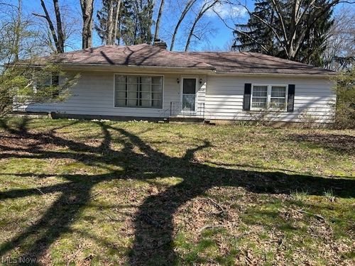 3045 Endicott Way, Silver Lake, OH, 44224-3800 | Card Image