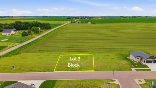 1305 Castle St Street, Larchwood, IA, 51241 | Card Image