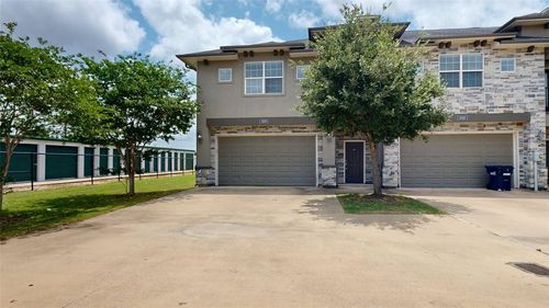 3519 Summerway Dr, College Station, TX, 77845-7441 | Card Image