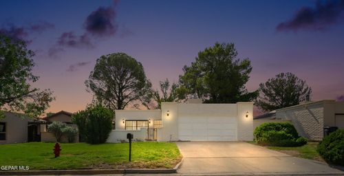 157 Jeweled Mesa Dr, Santa Teresa, NM, 88008-9437 | Card Image