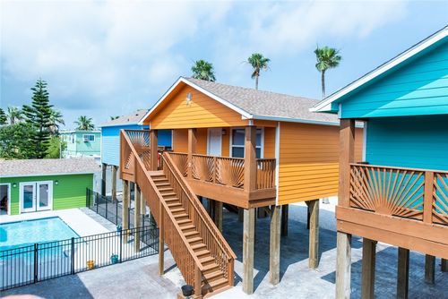 2-403 S 10th Street, Port Aransas, TX, 78373 | Card Image