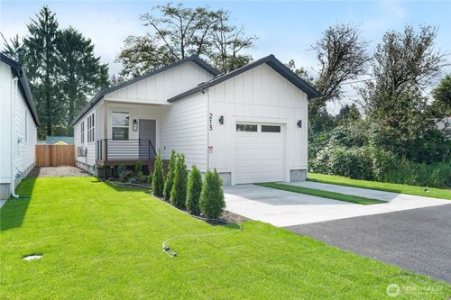213 W Harriman St, Aberdeen, WA, 98520 | Card Image