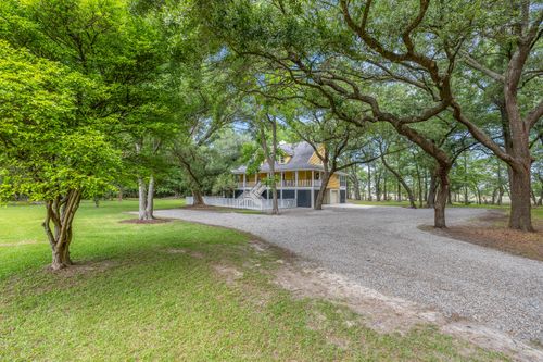6434 Saint Anthony Dr, Meggett, SC, 29449-6035 | Card Image