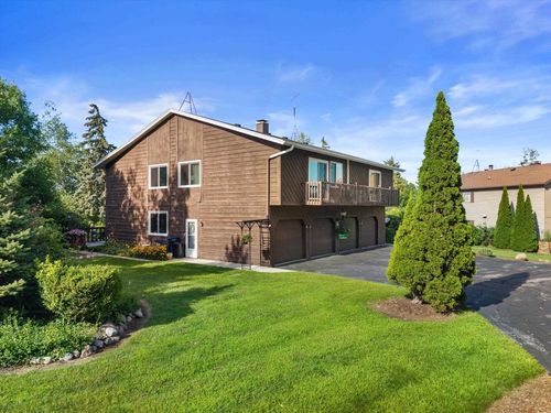 d-2626 Cross Creek Drive, SHEBOYGAN, WI, 53081 | Card Image
