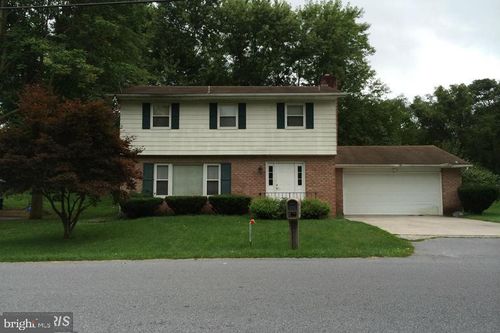 115 Evans Run Dr, MARTINSBURG, WV, 25405-5202 | Card Image