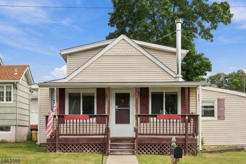 33 Schwarz Blvd, Lake Hopatcong, NJ, 07849-1514 | Card Image