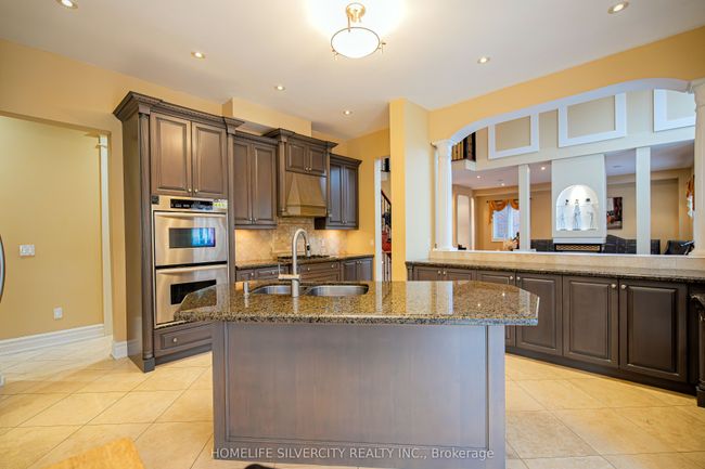 26 Jacob Brill Cres, House other with 6 bedrooms, 5 bathrooms and 4 parking in Brampton ON | Image 15