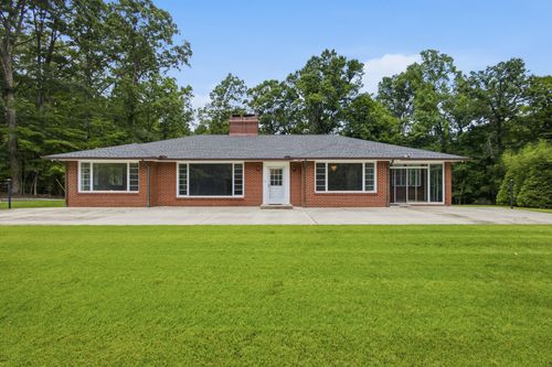 140 Magna Vista Dr, Harriman, TN, 37748-4105 | Card Image