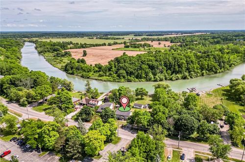 {{alt}} | Card Image