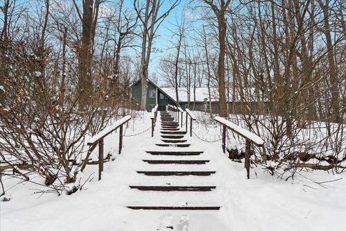 6055 Shaftsburg Rd, Williamston, MI, 48895-9636 | Card Image