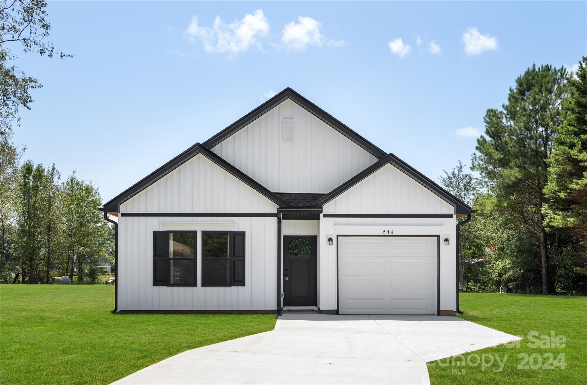 Oakwood Rd, Charlotte, NC 28269