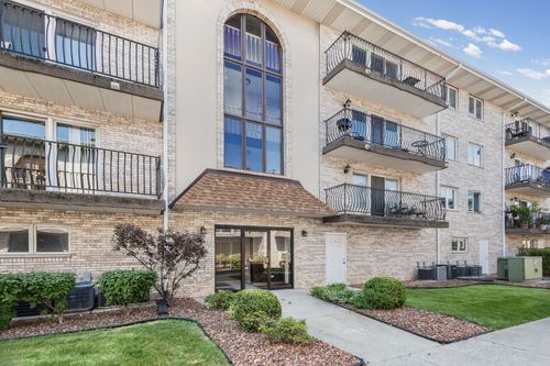 2e-6248 S Gullikson Rd, Chicago, IL, 60638-3942 | Card Image