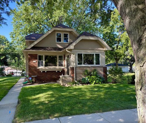 1919 W Marne Avenue, GLENDALE, WI, 53209 | Card Image