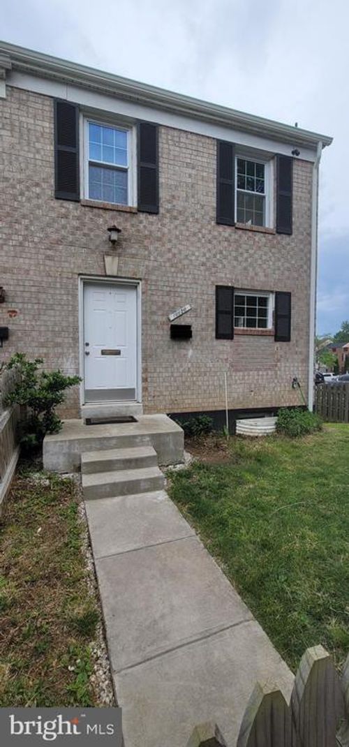 16620 Galt Ct, WOODBRIDGE, VA, 22191-4610 | Card Image