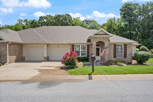 18 Highland Pkwy, Bella Vista, AR, 72715-2383 | Card Image