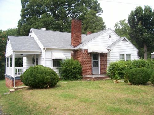 4010 Reich St, Winston Salem, NC, 27105-3446 | Card Image