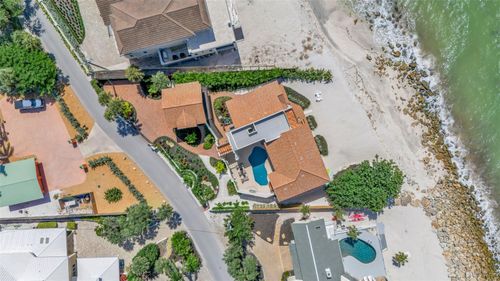 121 N Casey Key Rd, Osprey, FL, 34229-9732 | Card Image